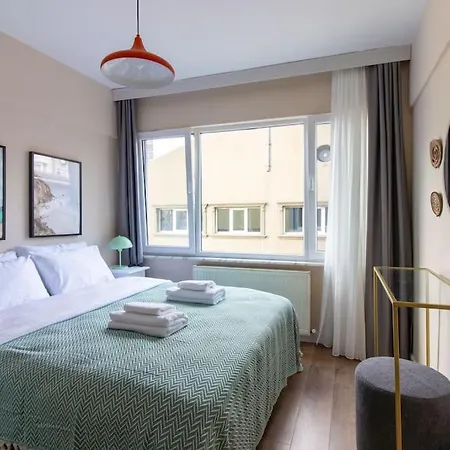Sleek & Cozy 1br W/ Ac
