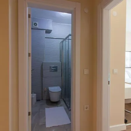 Sleek & Cozy 1br W/ Ac